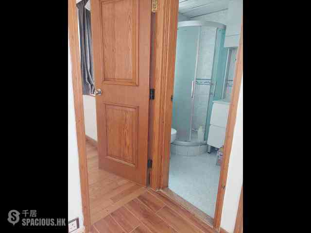 Causeway Bay - Lei Wen Court 07