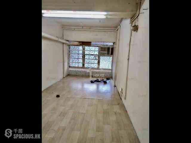 Mong Kok - Cheong Fat Mansion 01