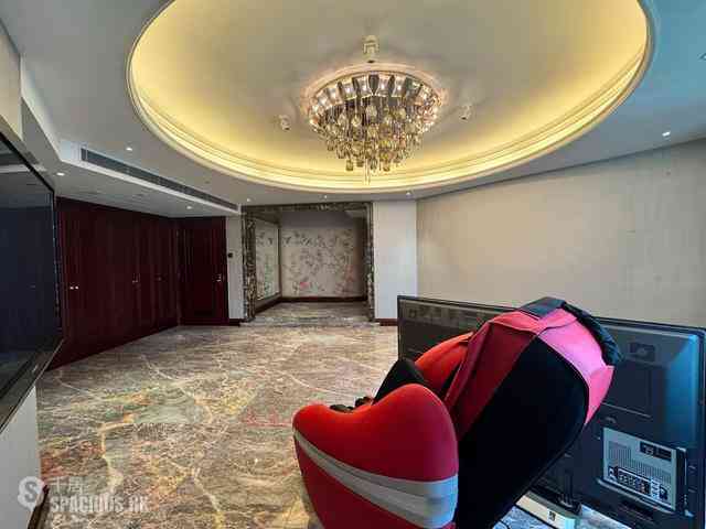 Wan Chai - Convention Plaza Apartments 03