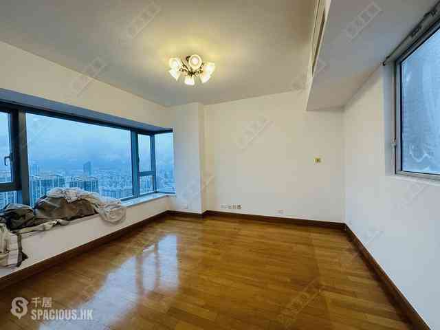 West Kowloon - The Harbourside 11