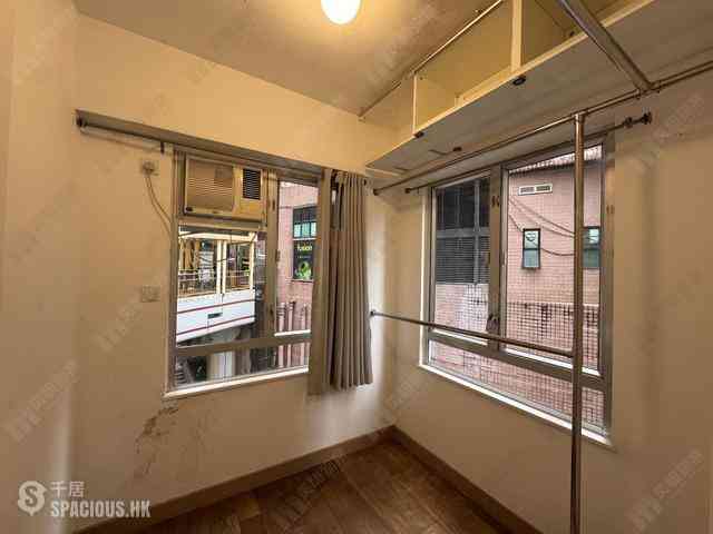 Mid Levels Central - Rich Court 03
