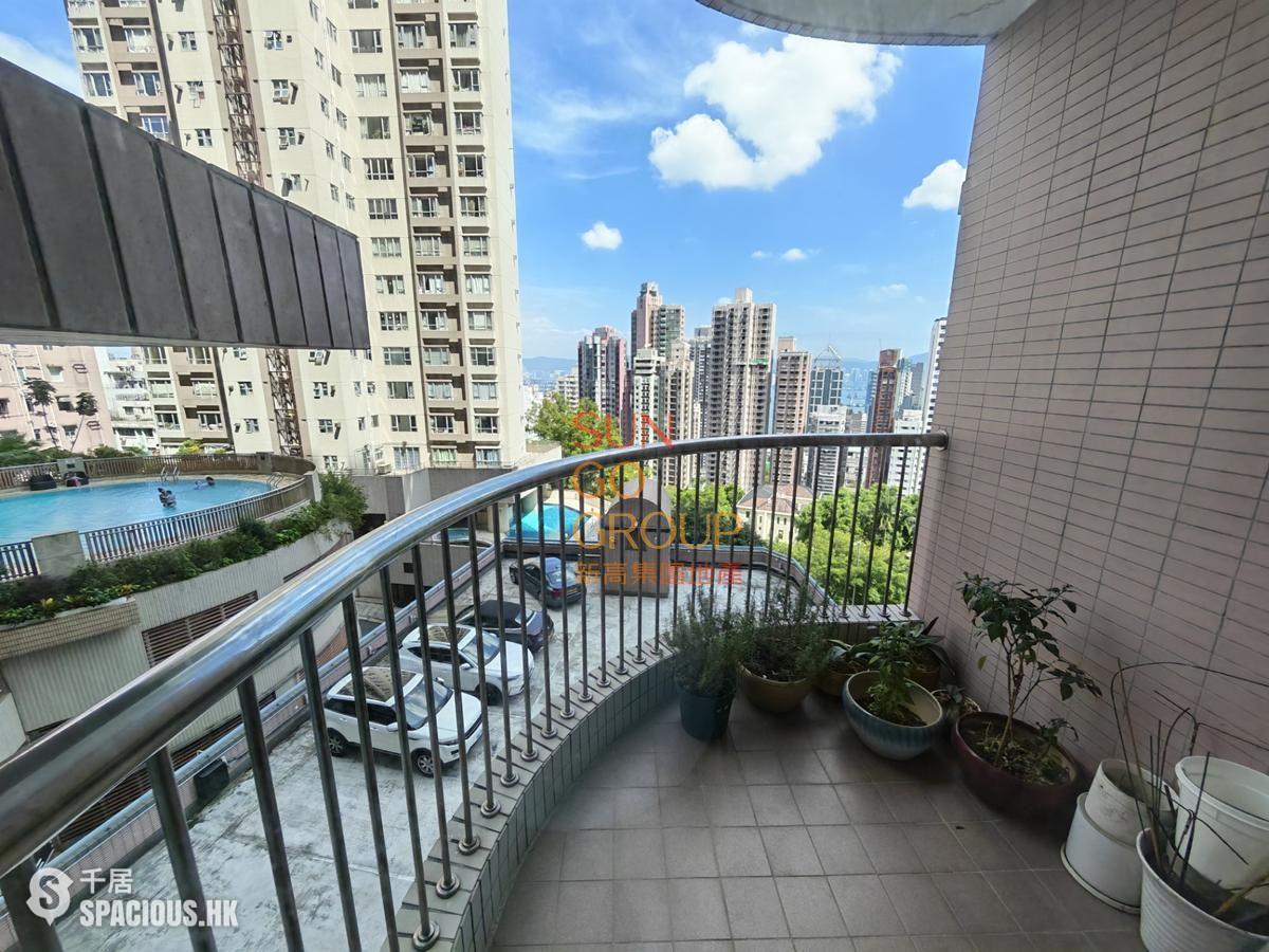 Mid Levels West - Dragonview Court 01