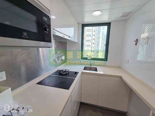 Kennedy Town - University Heights 07