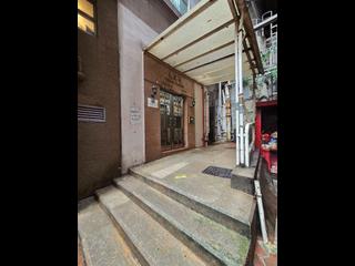 Wan Chai - Vincent Mansion 03