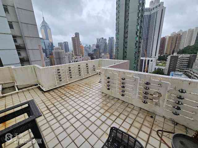 Wan Chai - Vincent Mansion 15