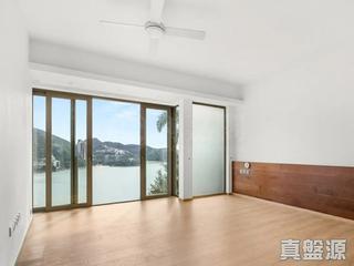 Repulse Bay - The Beachfront 02