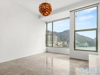 Repulse Bay - The Beachfront 05