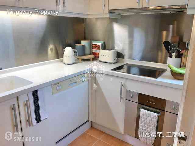 Mid Levels Central - Goldwin Heights 05
