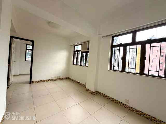 Sai Ying Pun - Good Times Building 03