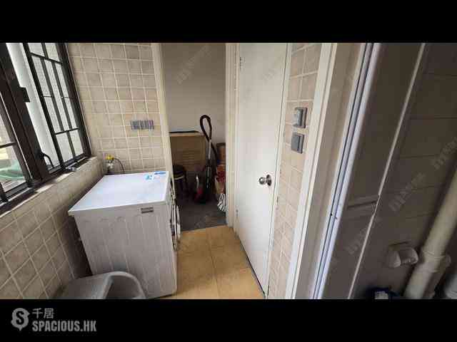 Mid Levels West - Lyttelton Garden Block 1 05