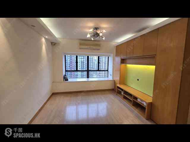 Mid Levels West - Lyttelton Garden Block 1 01