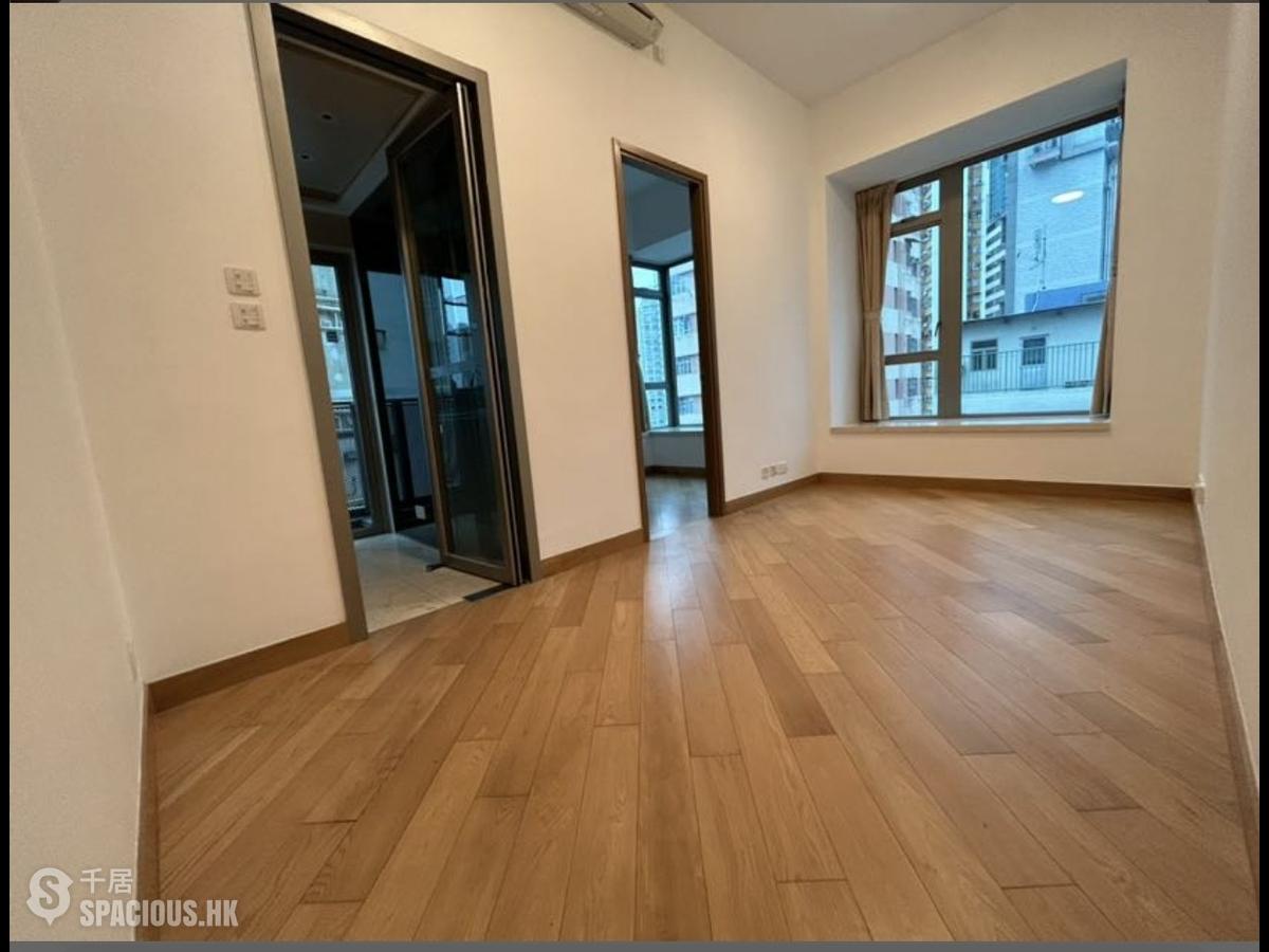 Shau Kei Wan - i・UniQ Residence 01