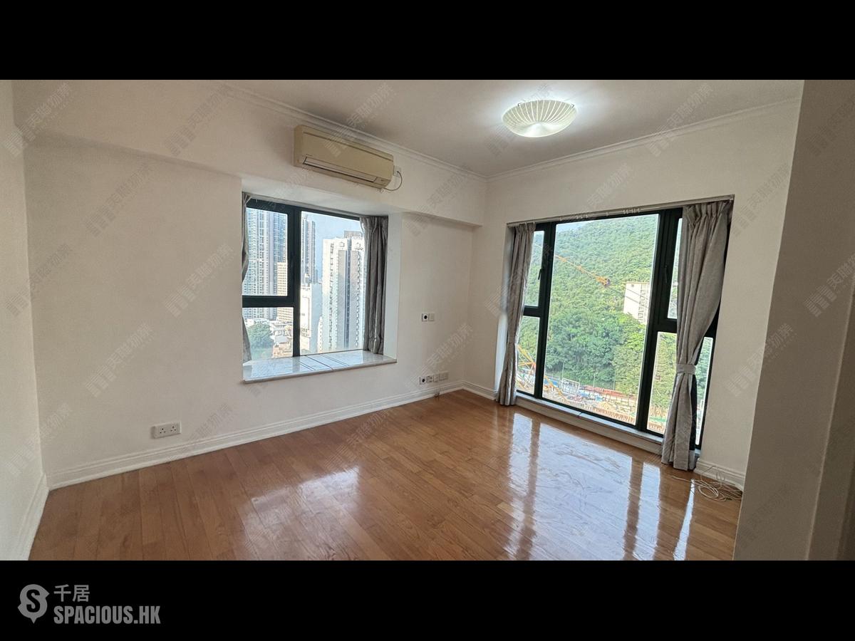 Kennedy Town - University Heights Block 2 01