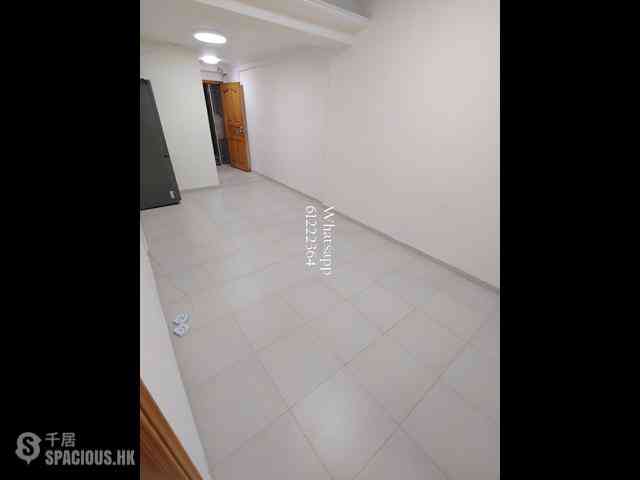North Point - Metropole Building 05