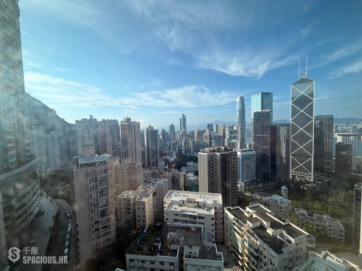 Mid Levels Central - Fairlane Tower 01
