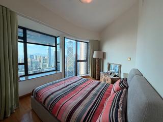 Mid Levels Central - Fairlane Tower 05
