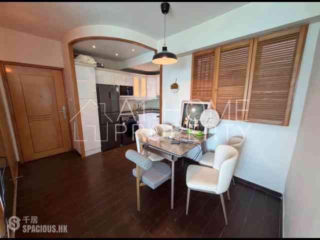 Kennedy Town - Serene Court 03