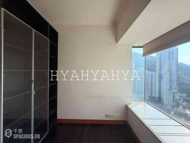 Kennedy Town - University Heights 07