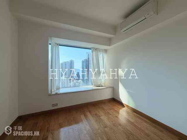 Kennedy Town - University Heights 06