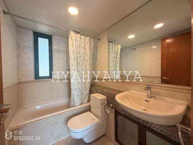 Kennedy Town - University Heights 10
