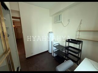 Kennedy Town - Serene Court 05