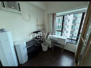Kennedy Town - Serene Court 06