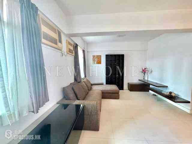 Happy Valley - 24-26, King Kwong Street 01