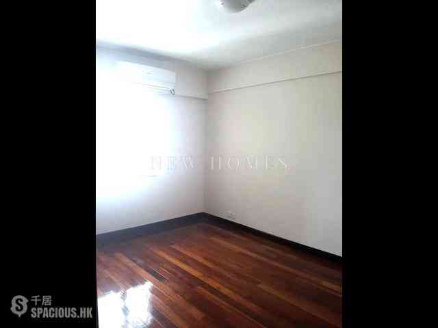 Tai Hang - Morengo Court 04
