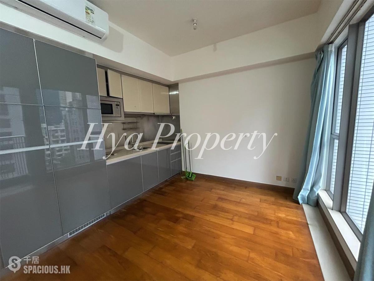 Sai Ying Pun - Island Crest 01