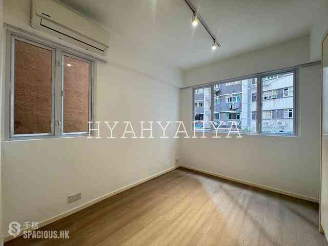 Soho - Caravan Court 03