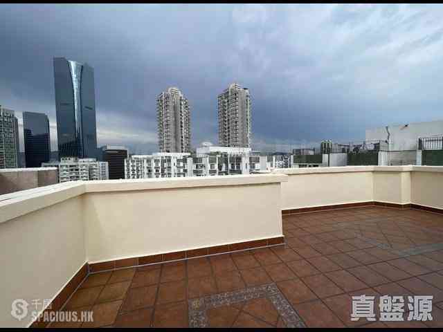 Quarry Bay - Mount Parker Lodge Block E 01