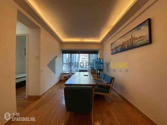Sheung Wan - Queen's Terrace 02