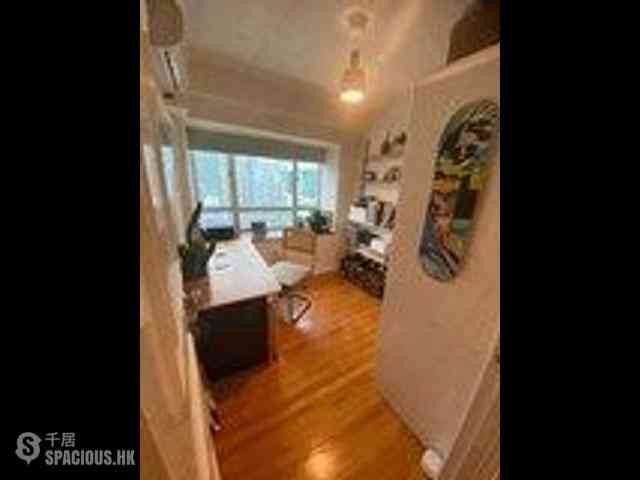 Mid Levels Central - Goldwin Heights 02