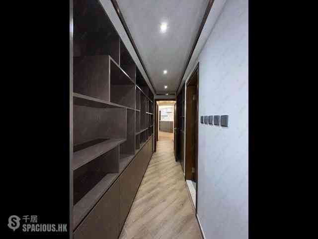 Mid Levels Central - Goldwin Heights 08