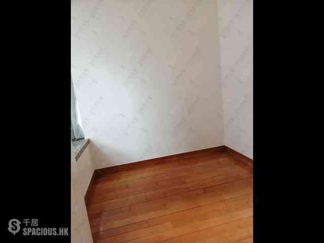 Sheung Wan - Queen's Terrace Block 2 01
