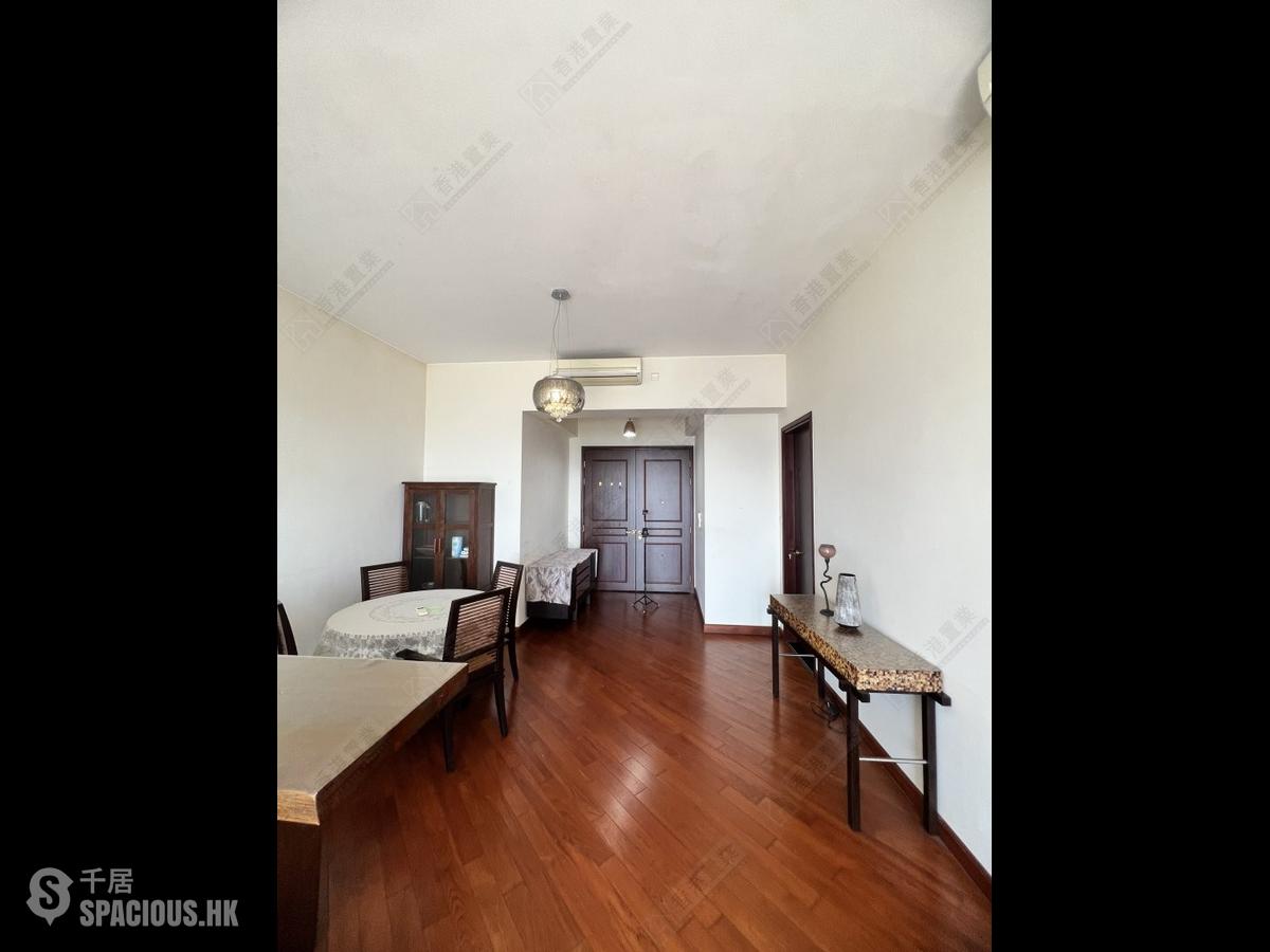 Tai Kok Tsui - The Hermitage Block 1 01