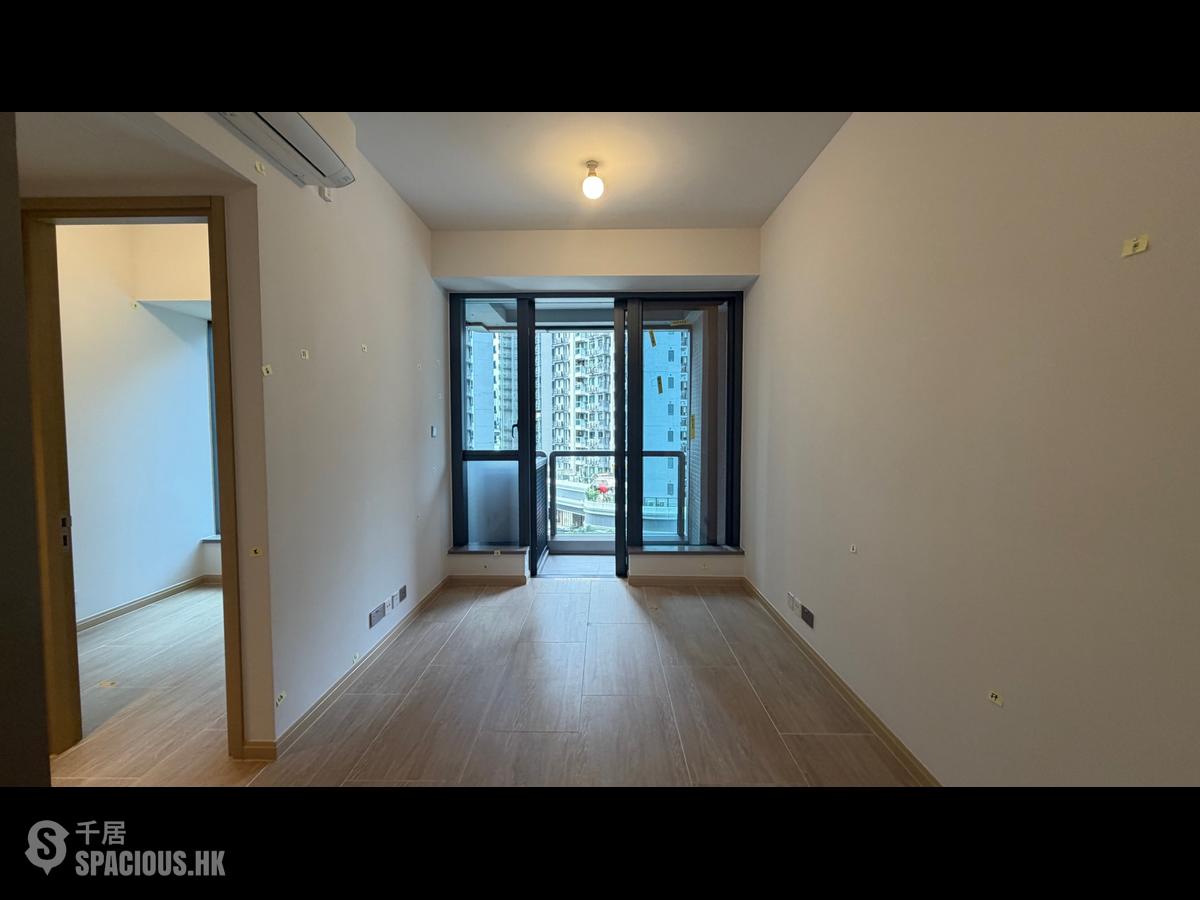 Wong Chuk Hang - The Southside Phase 4B Tower 1B 01