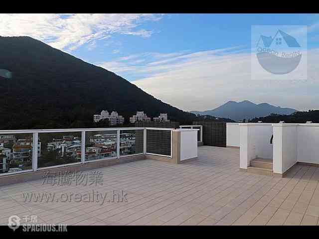 Clear Water Bay - Mount Pavilia 02