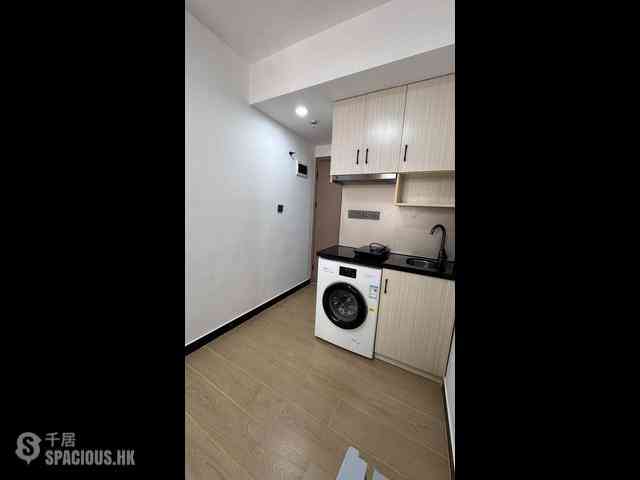Jordan - New Lucky House 02