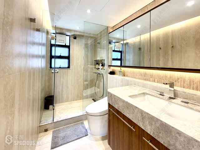 Mid Levels West - Dragonview Court 09