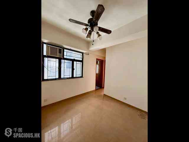 Sai Ying Pun - Federate Building 02