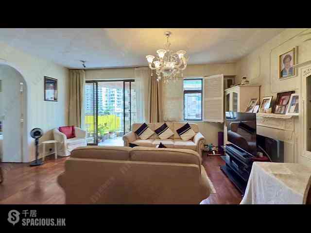 Mid Levels Central - Pearl Gardens 03