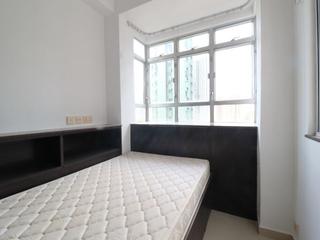 Wan Chai - Vincent Mansion 06