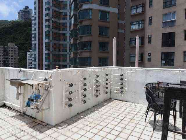 Wan Chai - Vincent Mansion 08