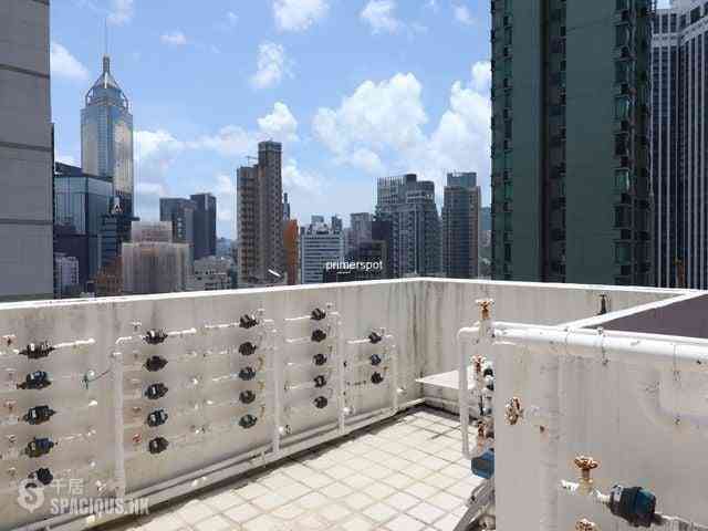 Wan Chai - Vincent Mansion 09