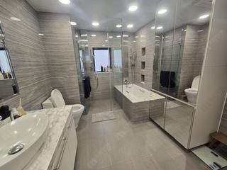 Mid Levels Central - Regal Crest 04