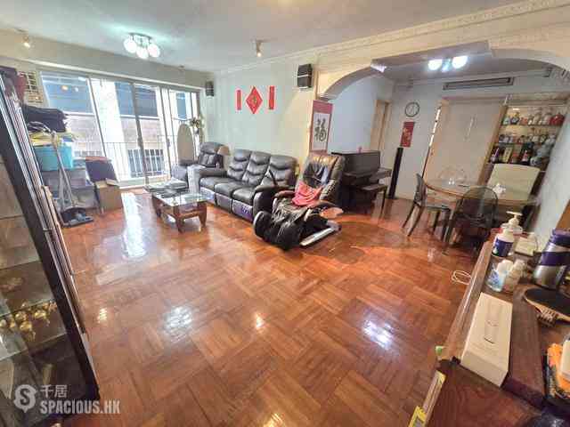 Wan Chai - Phoenix Court 02