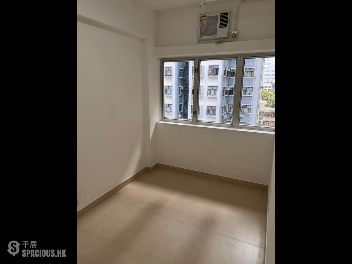 Sheung Wan - Tai Shing Building 01
