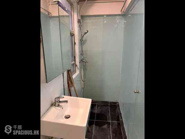 Sheung Wan - Tai Shing Building 04