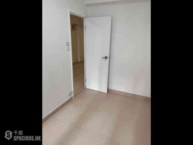 Sheung Wan - Tai Shing Building 09